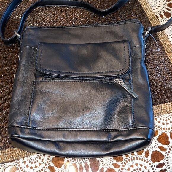 Giani Bernini Nappa Leather Venice Crossbody - Picture 1 of 15